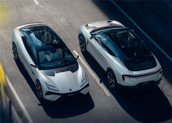 52.8万起售:路特斯更名莲花后发布“两朵花”