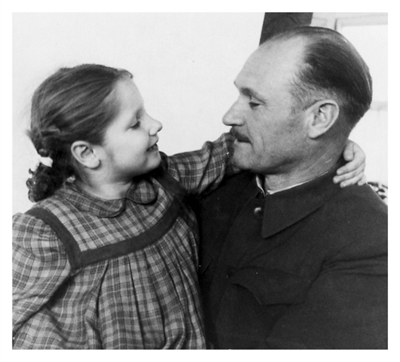 中国抗战艰难时刻,两千多名苏联飞行员来华阻击日寇——鹰击长空 英名永存(铭记历史 开创未来)