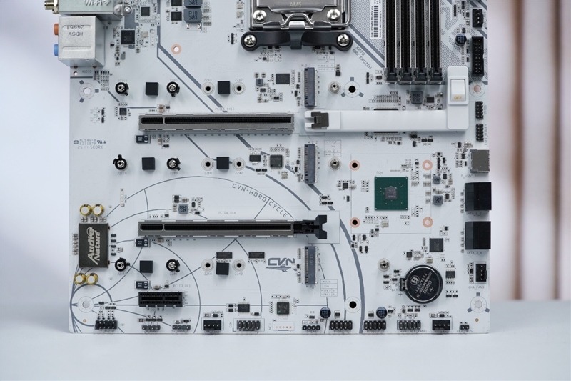 七彩虹CVN X870 ARK FROZEN V14方舟主板评测: 5G网卡+高频内存 锐龙9000舰队新旗舰