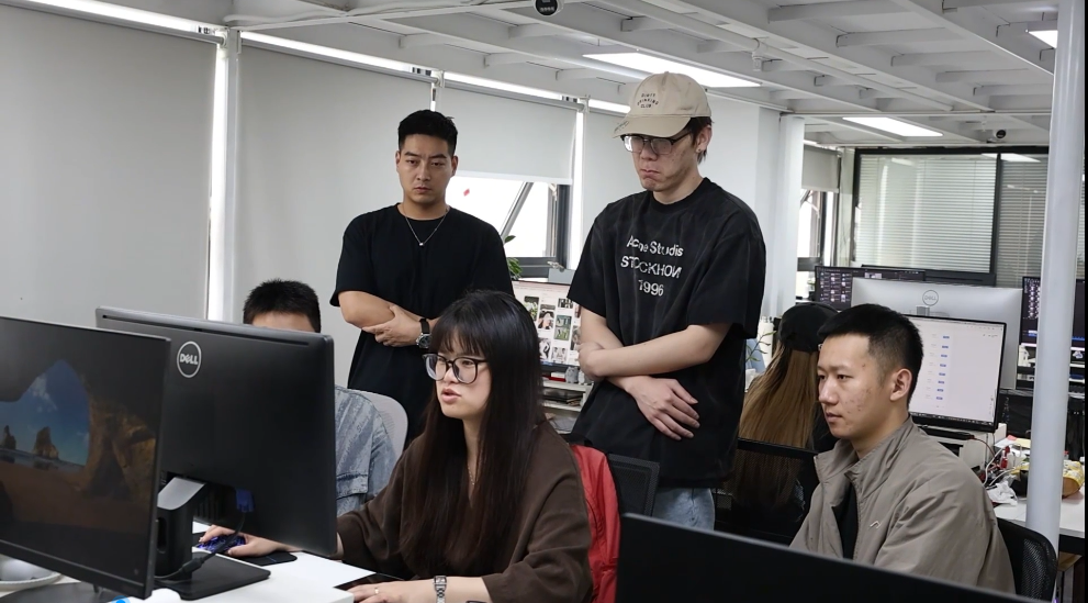 图为义乌电商企业在对员工进行国内电商平台运营全流程培训。受访者供图。
