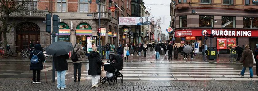 便携中画幅的极致影像 富士GFX100RF评测