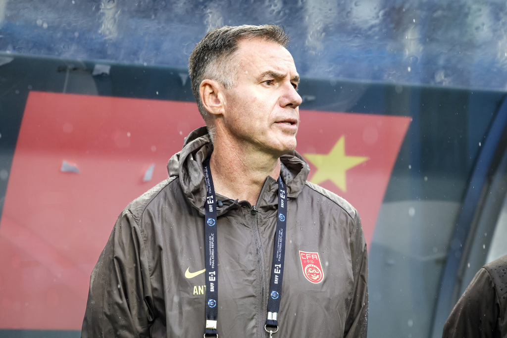 中国女足主帅米利西奇。