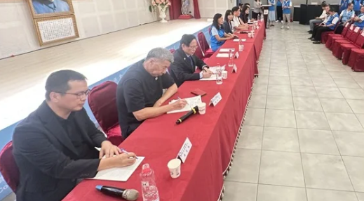 国民党主席选举6名候选人9月29日下午同台参加交流会。图源:台媒