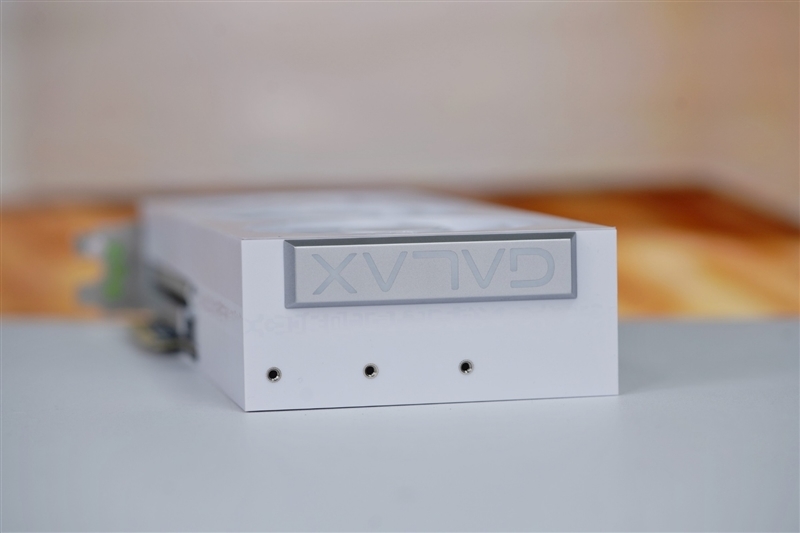 影驰GeForce RTX 5080圣刃OC显卡评测:小尺寸高性能 高端玩家完美之选