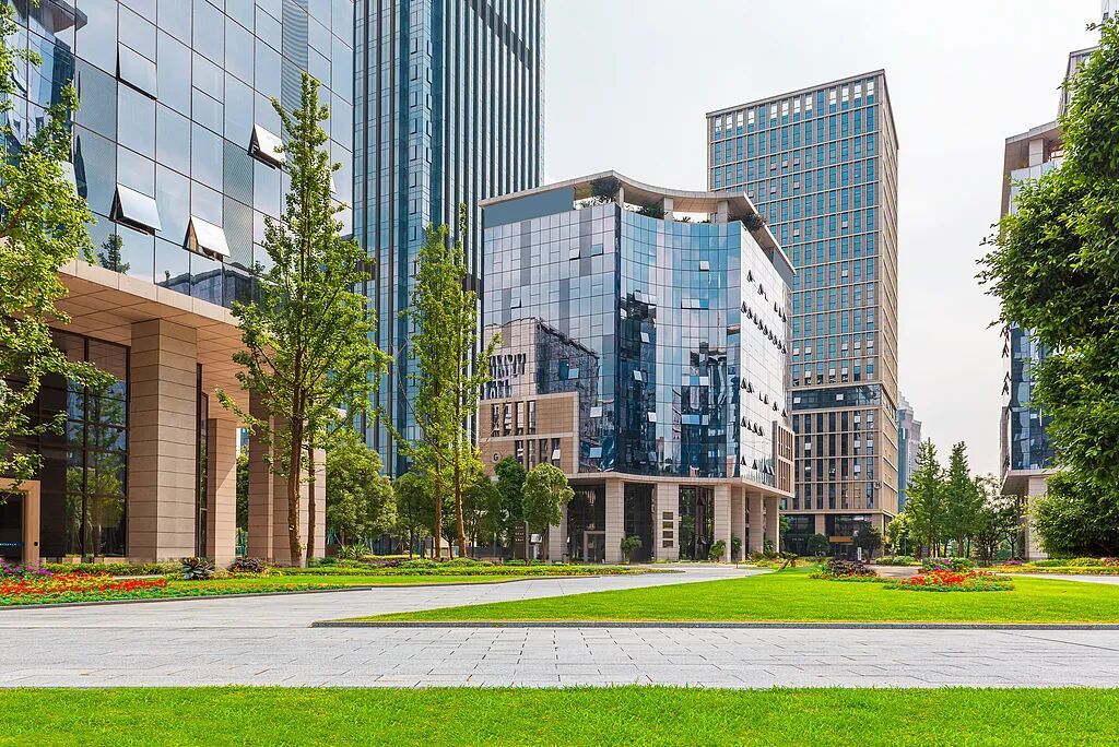 两江新区总部广场建筑群景观 图/视觉中国