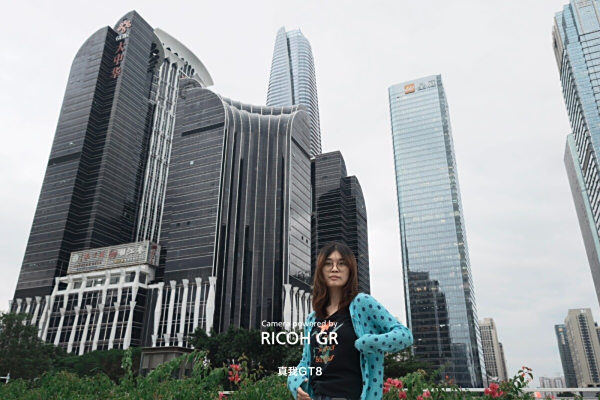 真我GT8 综合评测:性能影像双在线,续航屏幕全拉满