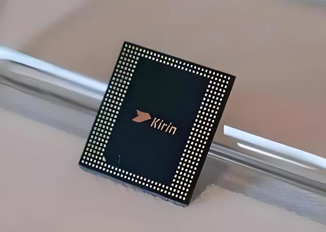 华为麒麟芯片王者归来,增长100%,高端安卓中排全球第3