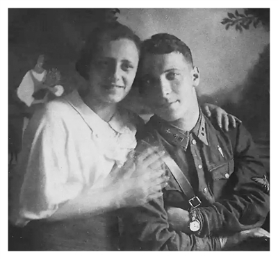 中国抗战艰难时刻,两千多名苏联飞行员来华阻击日寇——鹰击长空 英名永存(铭记历史 开创未来)