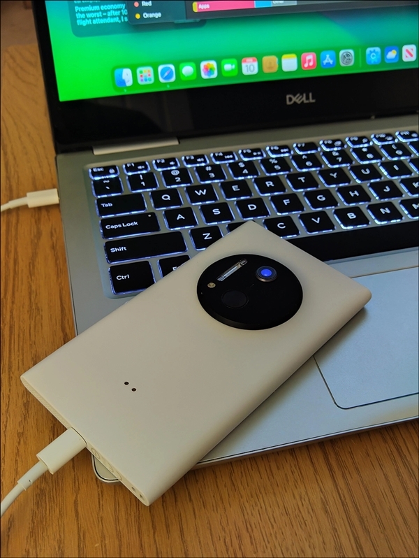 神操作！诺基亚涌现最先iOS：iPhone SE 3完好意思移植至Lumia 1020