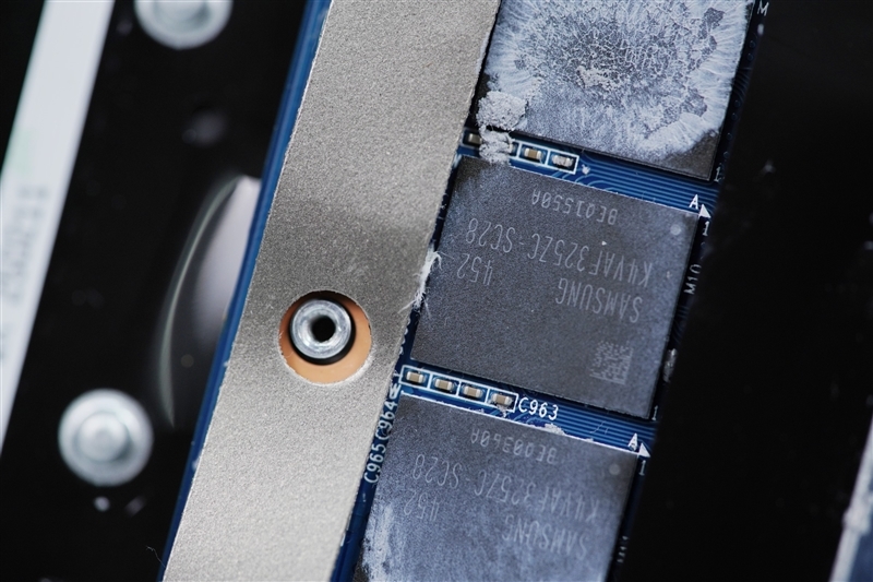 7999元的i9-13900HX + RTX 5070 Ti游戏本你会买吗!七彩虹隐星P16 Pro笔记本首发评测