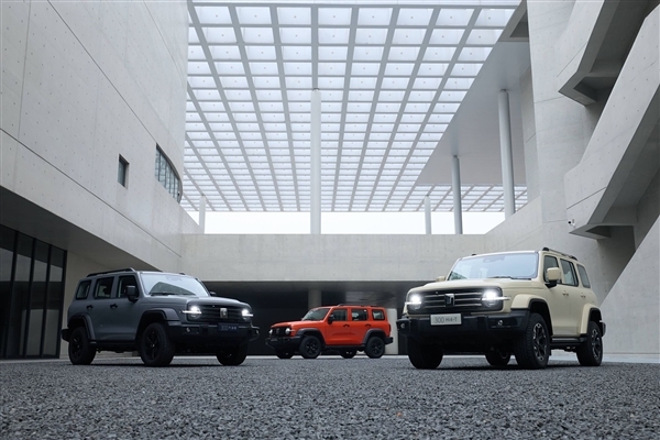 2025款坦克300内饰官图公布:取消飞机档把 怀挡、大屏上车