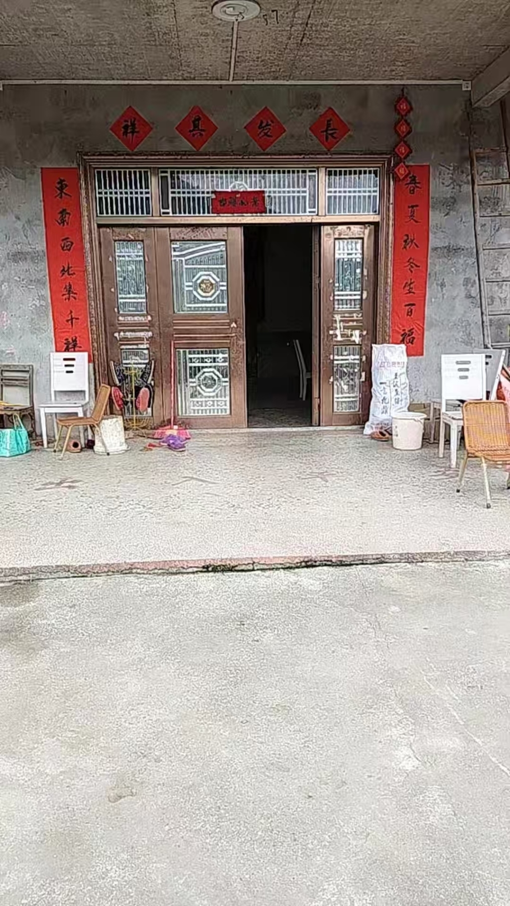 李海玉和母亲一起建的房子,二楼、三楼还没有装修。受访者 供图