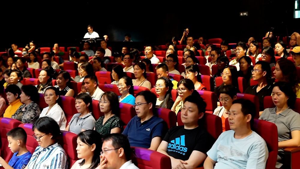 新时代中国调研行之文化中华｜记者观察：在工业重镇，百年古屋与戏剧“长守”
