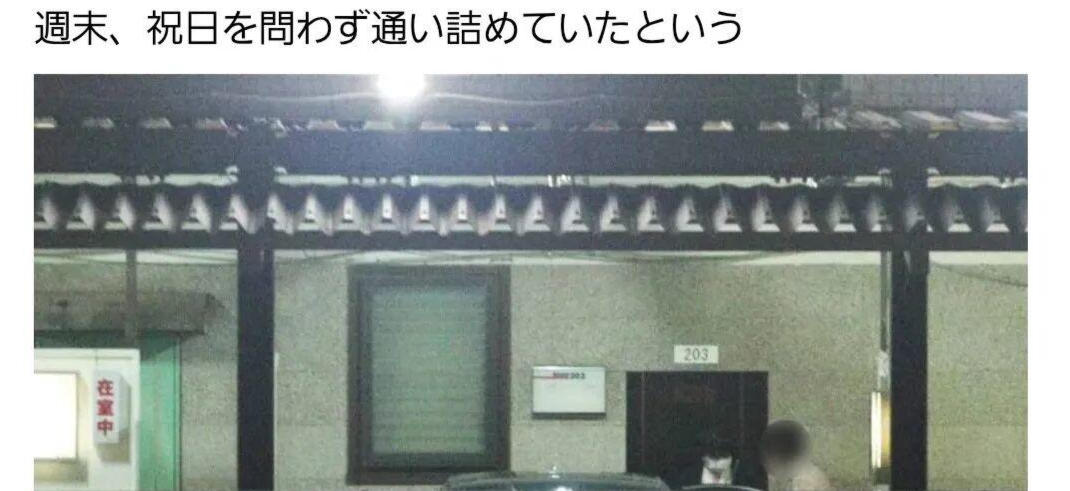 ▲小川晶被拍到与已婚男下属出现在酒店