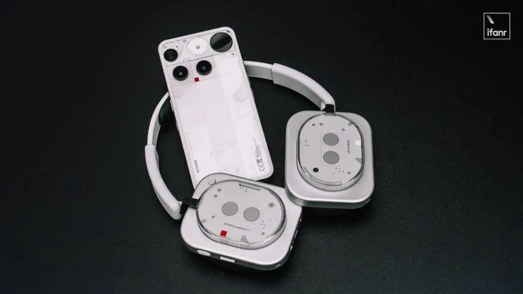 评测|注定小众的 Something:Nothing Phone (3) 为谁而生?