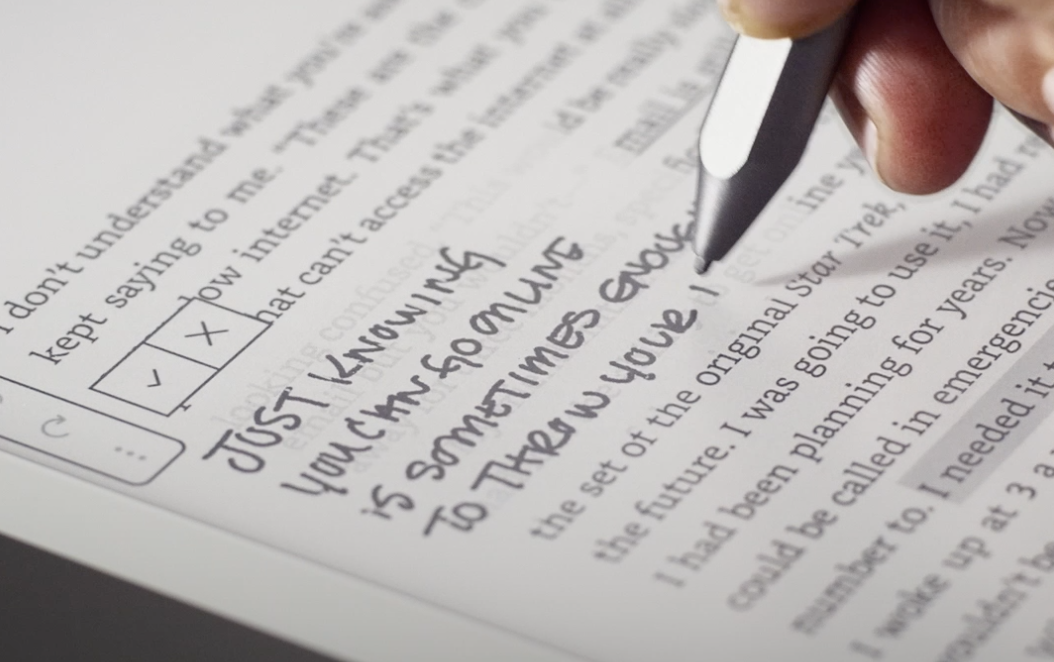 把墨水屏带到AIPC上很酷,但这可能不是个好主意