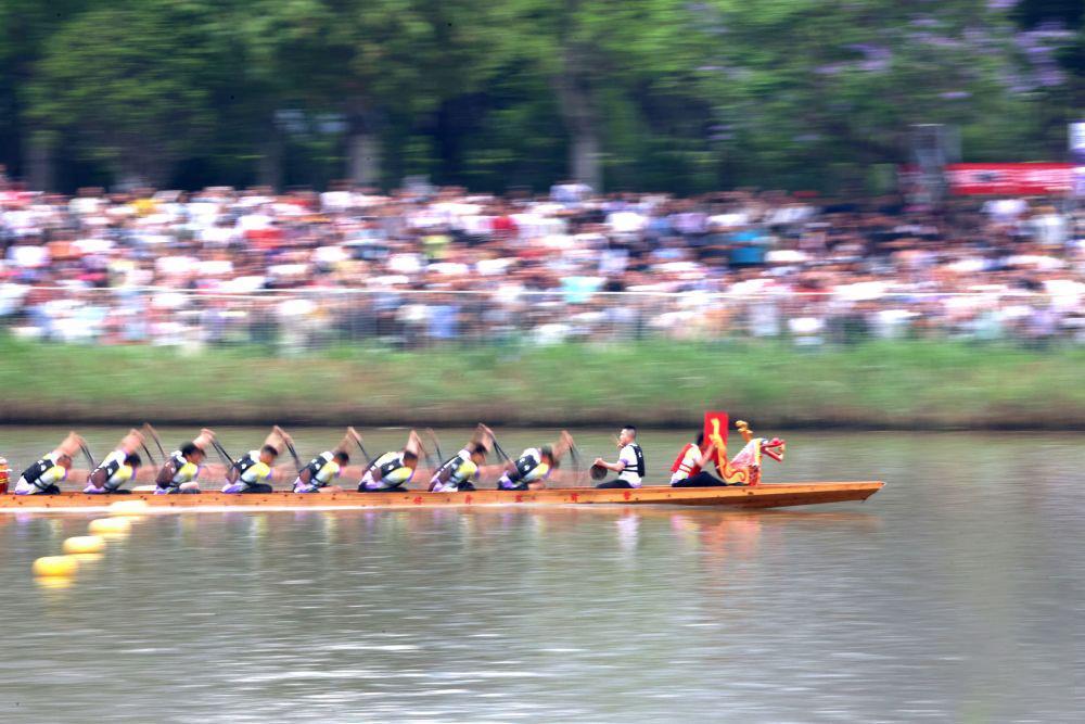 △2025年5月25日，福建福州市长乐区举行“两岸同舟&middot;一生长乐”为主题的龙舟邀请赛。