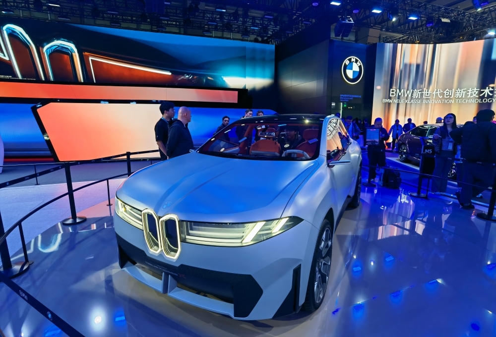 埃安首款增程车限时10.48万起售!综合续航1240公里,上车广汽自研辅助驾驶系统