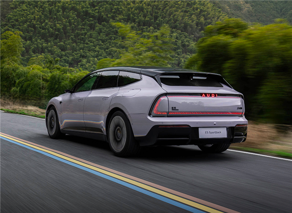 不带四个圈还买单吗 上汽奥迪E5 Sportback开卖:23.59万起