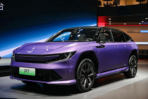 上海车展里的广汽本田烨 GT,展示了华为光场屏的新用法