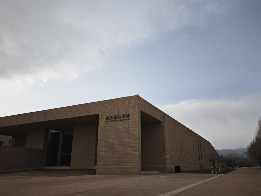 冬日的西夏陵景区一角。本文图除注明外均为澎湃新闻记者 高宇婷 摄