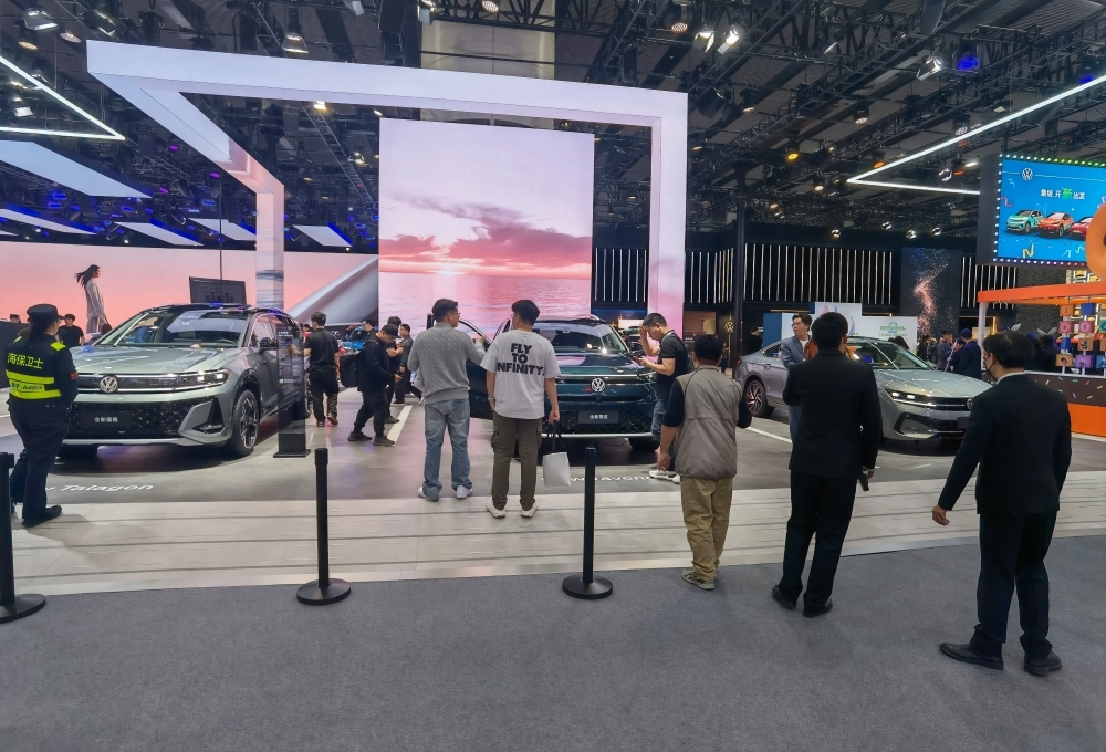 埃安首款增程车限时10.48万起售!综合续航1240公里,上车广汽自研辅助驾驶系统