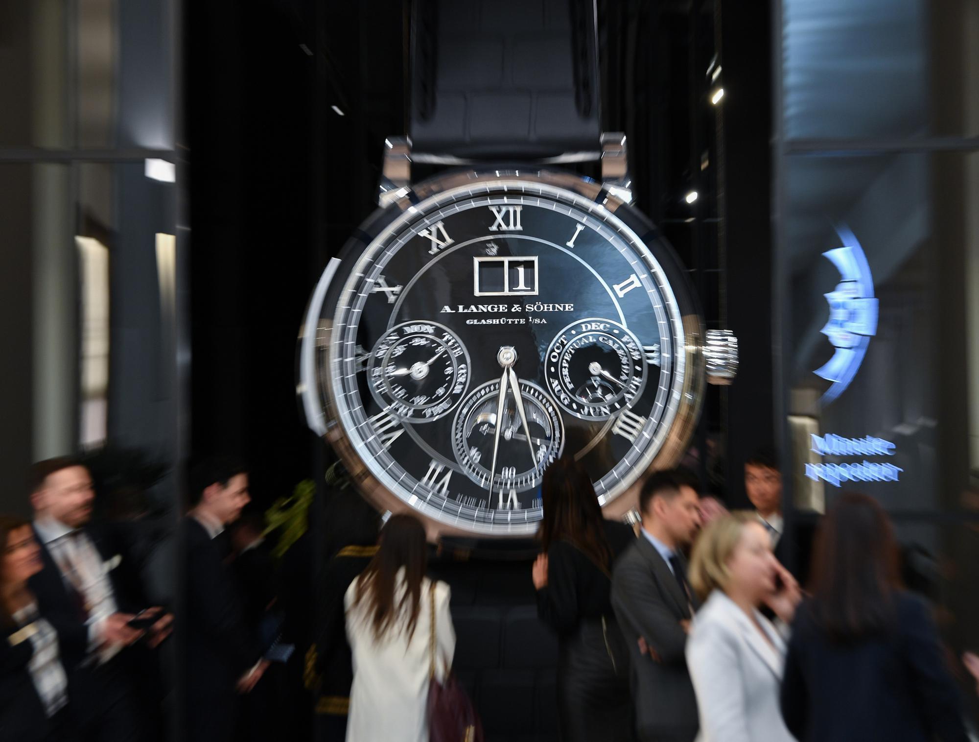 被美國關稅大棒“敲懵”后,瑞士苦覓良策