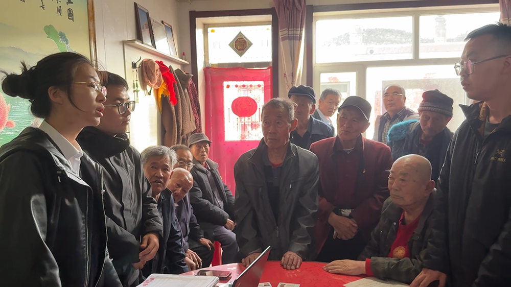 2025年5月,呼和浩特市蒙正公证处公证员对79人与维权代表、律师事务所签订的权利转让协议进行公证。