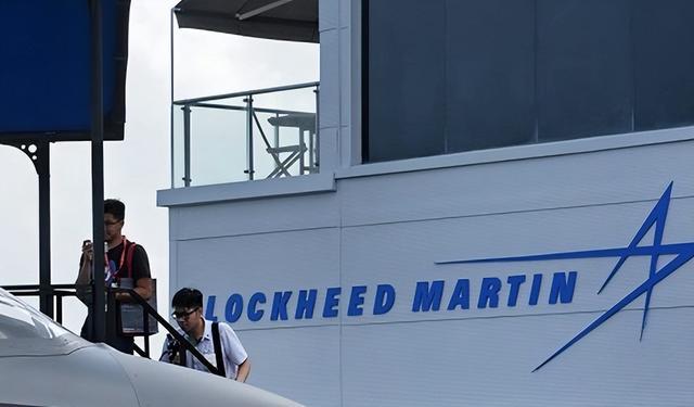 特朗普将和军火商们商讨扩大生产问题