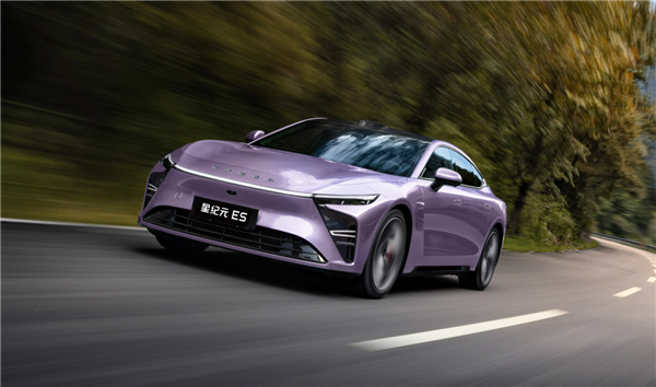 星纪元ES增程满油满电实测行驶2500公里:绕了海南岛3圈