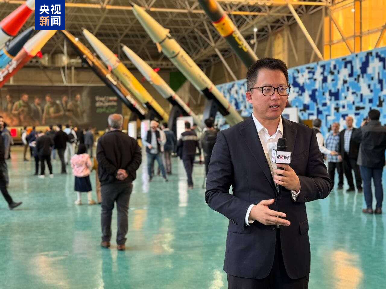 △“十二日战争”后,伊朗军方举办国防能力展,展出各类自主研发导弹。