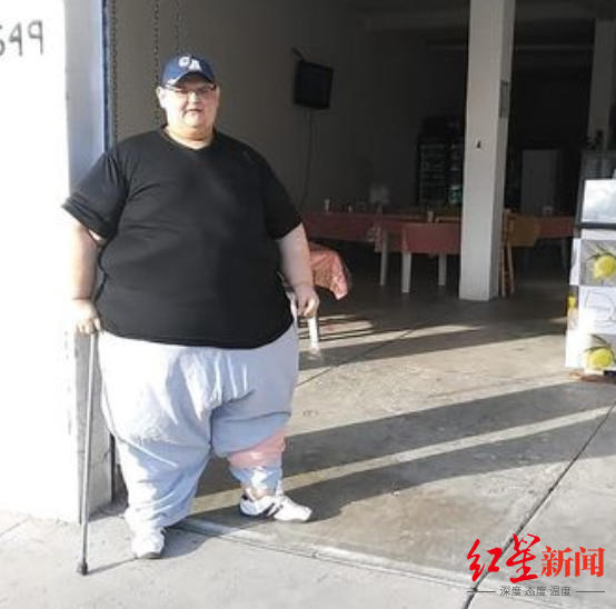 ▲经过努力,佛兰克的体重减轻了将近一半