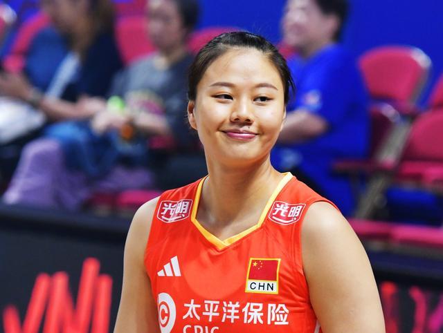 女排将减1人迎接首秀!李盈莹或无缘北京站,赵勇已揭开2大悬念