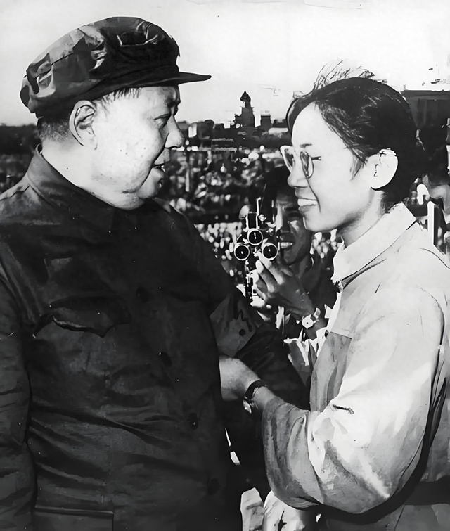 1967年，董必武之子被江青抓去坐牢，周总理亲自解救：我也有责任