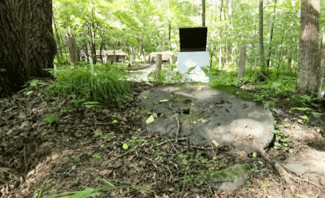 抗联战士用来磨橡子用的碾盘。