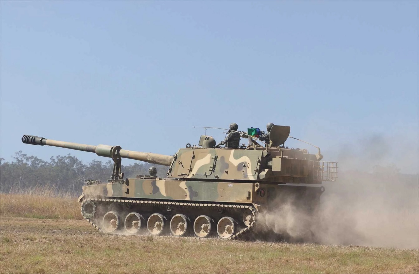 (资料图)“护身军刀”2025演习中的韩军K9自行火炮
