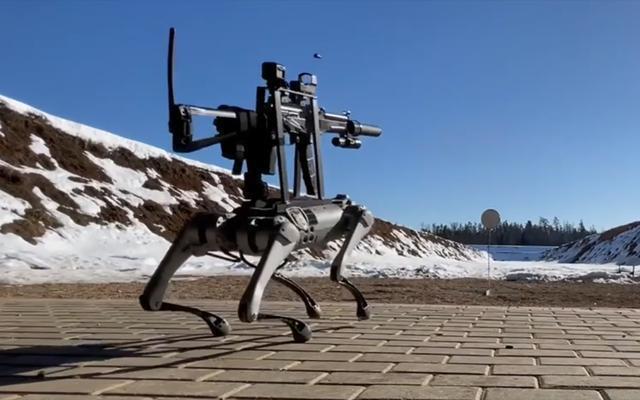 (解放军已经拥有多种智能机器人武器)