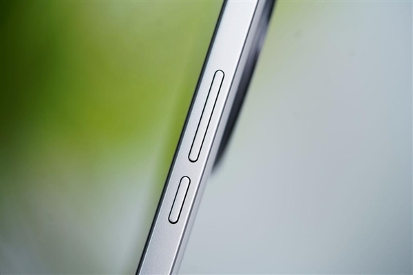 行业首款南德三防认证手机!魅族Note 16 Pro流云白图赏