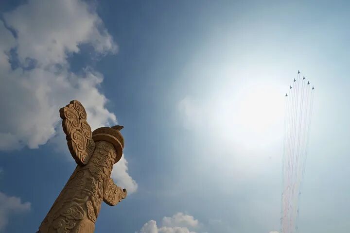 这是教练机梯队接受检阅。新华社记者 陈晔华 摄