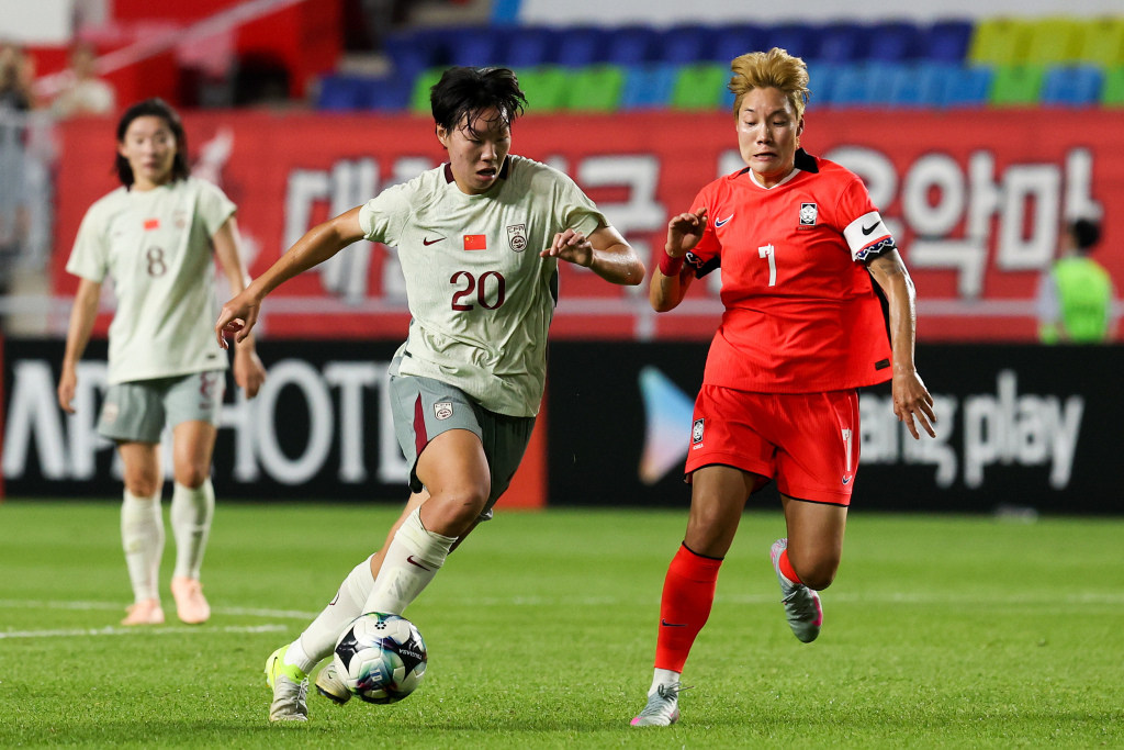 中国女足今年东亚杯收获亚军。