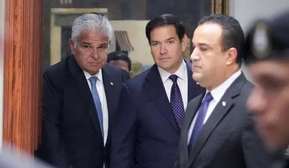 2月2日,鲁比奥同巴拿马总统穆利诺举行会晤。 路透社