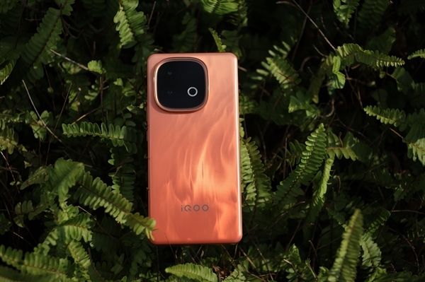 iQOO Z10 Turbo Pro首发华星 C9+屏幕:素质对标Ultra