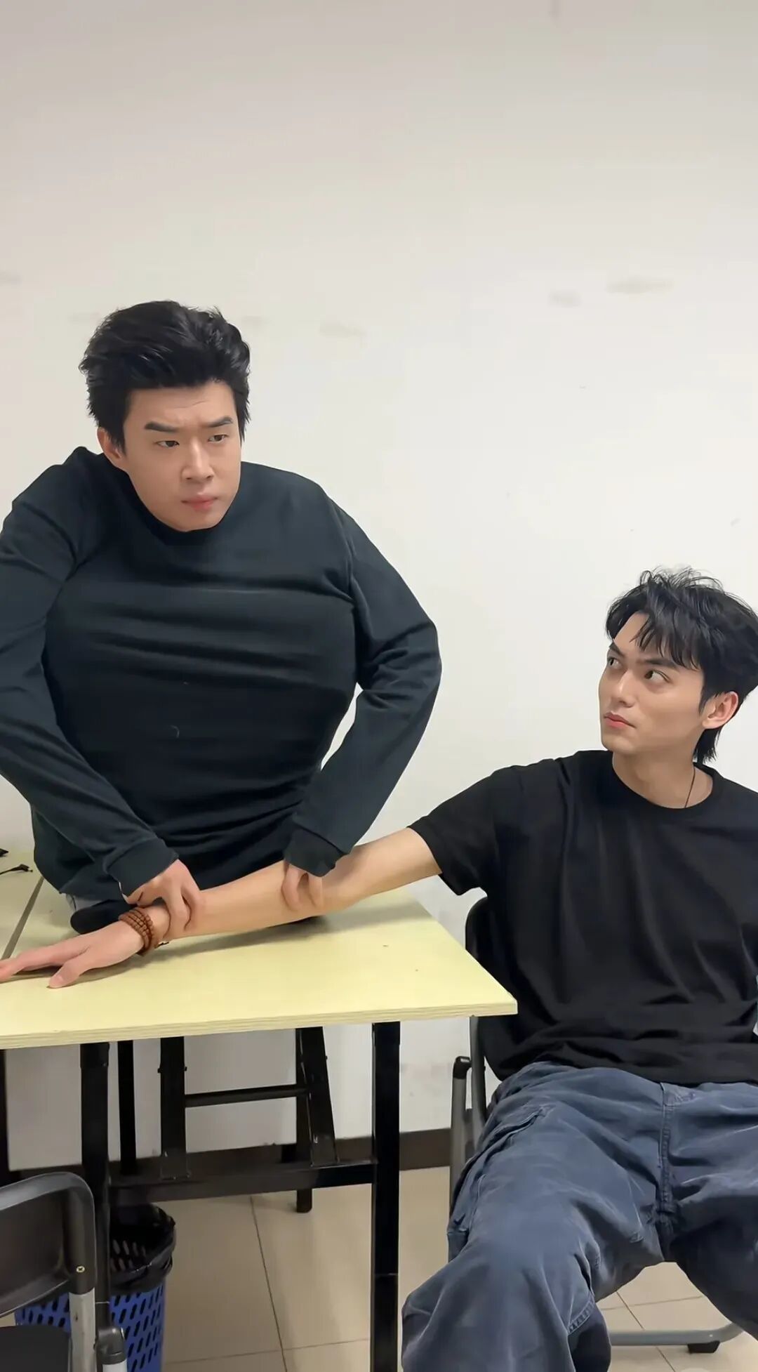 雷淞然和张呈。