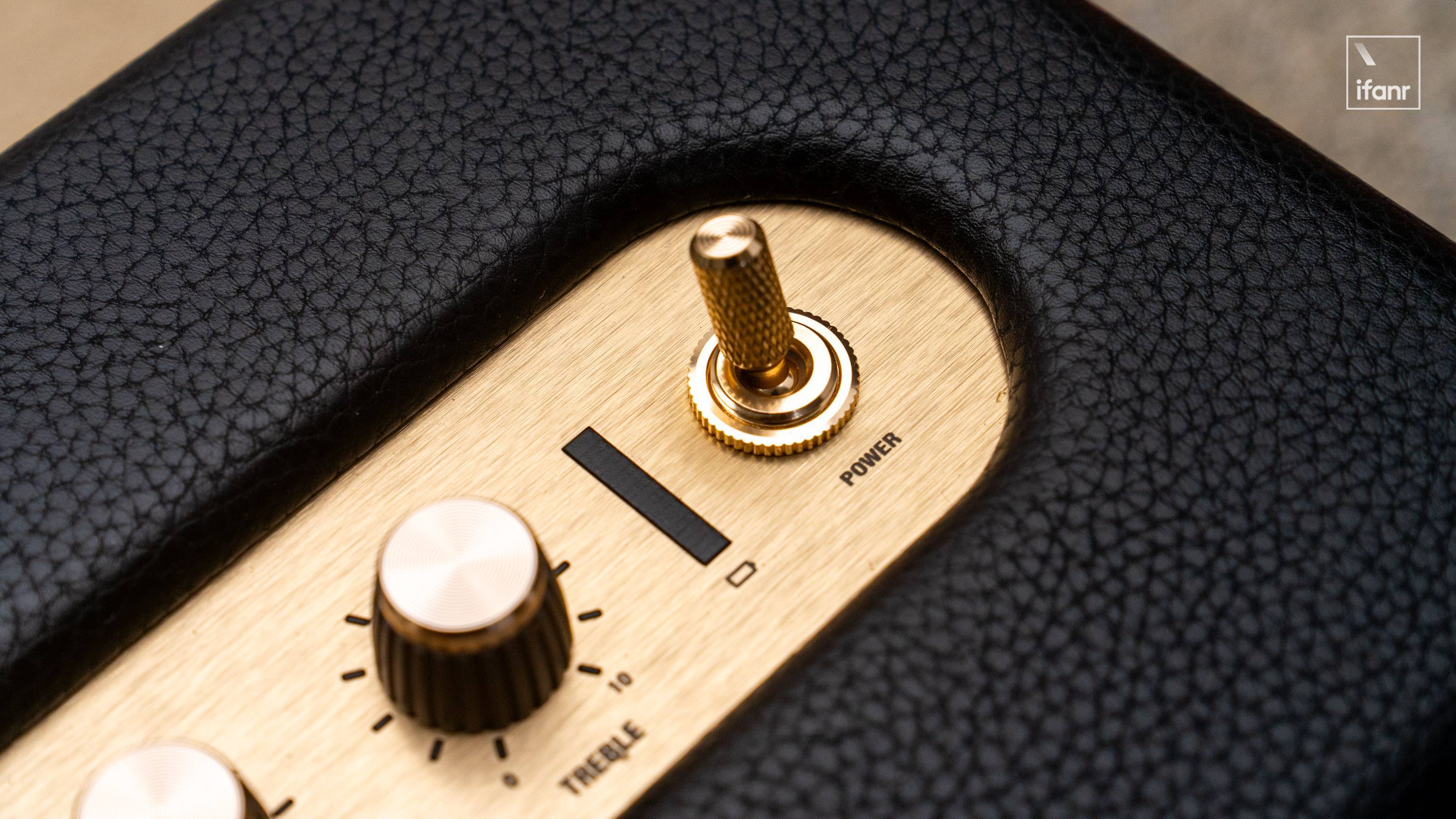 Marshall Kilburn III 体验:50 小时超长续航,在便携音箱属性下的一次踏实升级