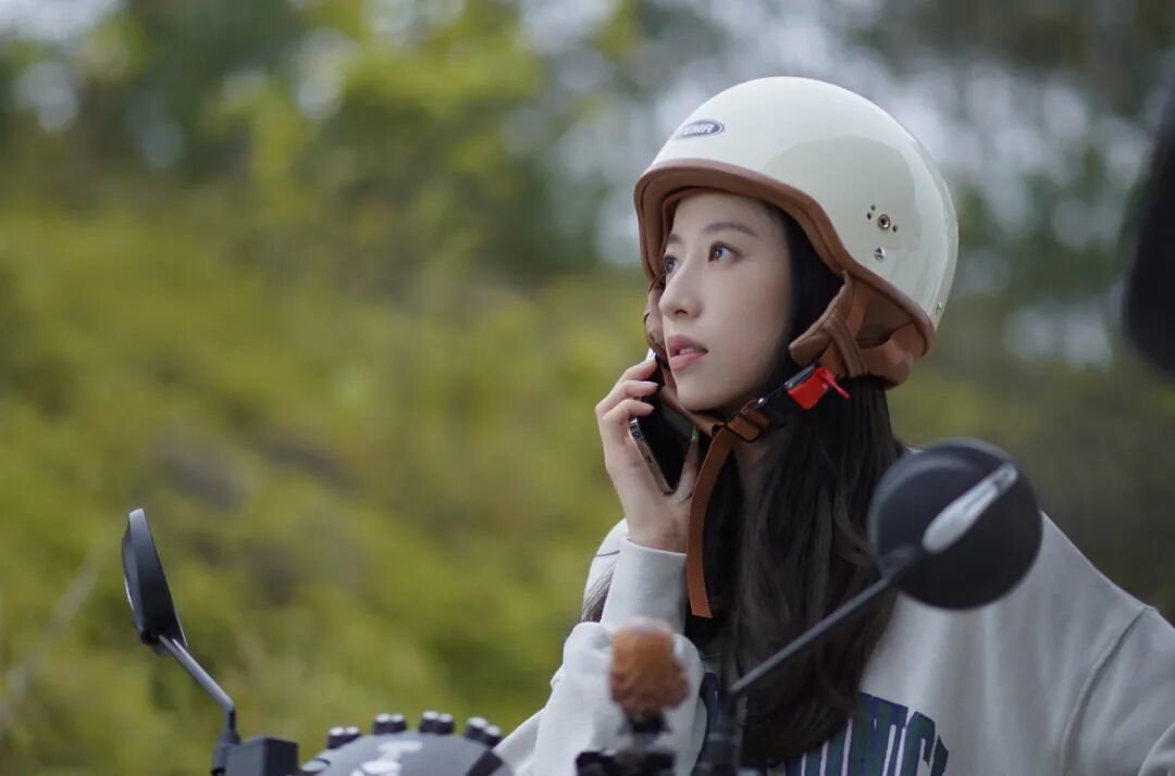 (图/《春色寄情人》)