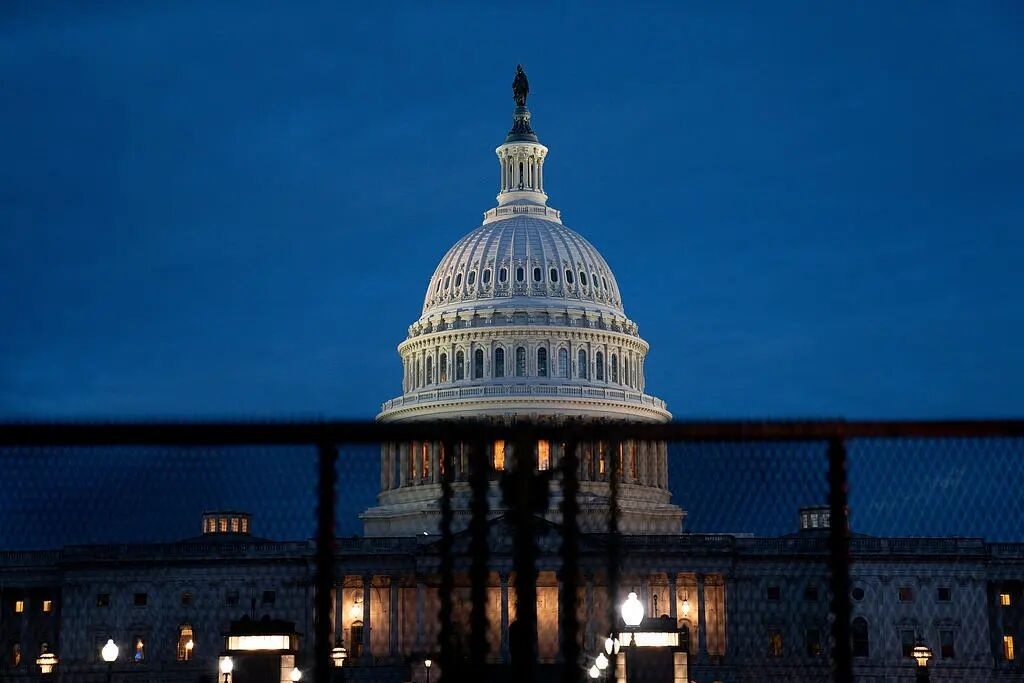 美参众两院要求公开爱泼斯坦案文件：特朗普支持但需签署