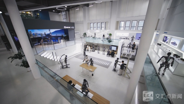 公司内,满满的科技感