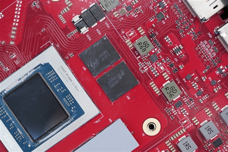 锐龙AI Max + 395集显远超RTX 4060 Laptop!极摩客 EVO-X2迷你主机评测:235B大模型轻松拿捏