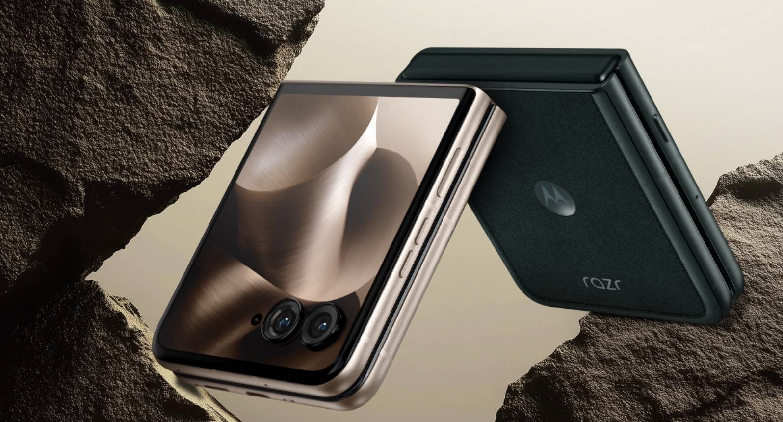 当价格下探到 3499 之后,折叠屏这个小市场反而有了方向