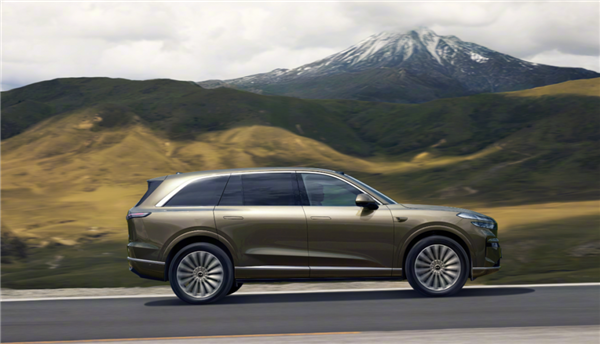 理想i8光速降价了!还有机会扳回一城吗